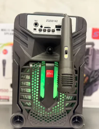 سماعة بلوتوث محمولة Sing-e ZQS6142 مع ميكروفون وإضاءة LED